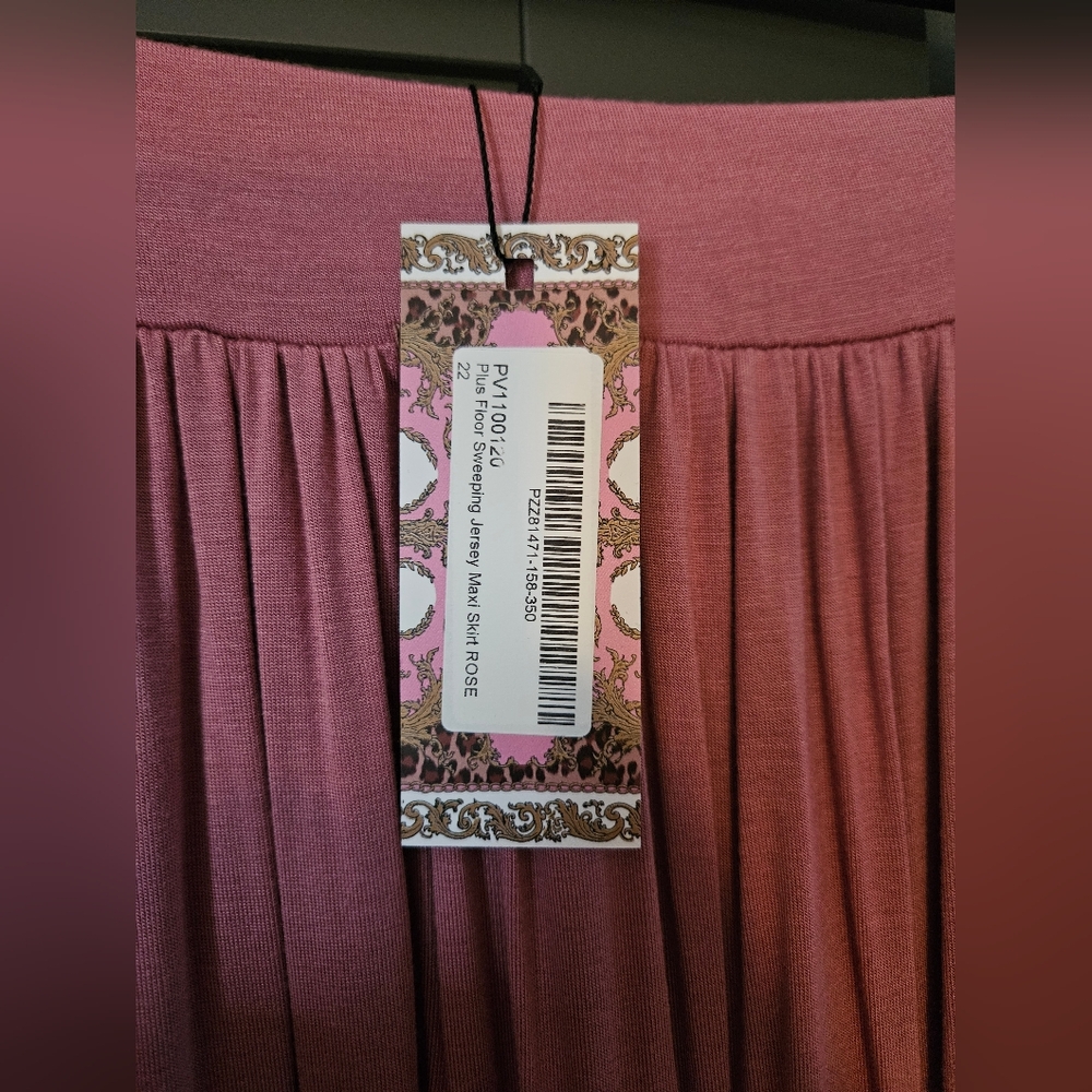 Boohoo Plus Pink Maxi Skirt - Picture 5 of 8